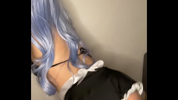 Blue haired maid shakes her jiggly ass